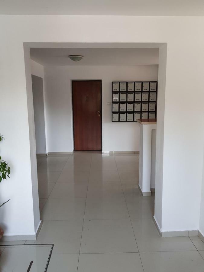 Cozy&Elegant New Studio In Bukarest Kültér fotó